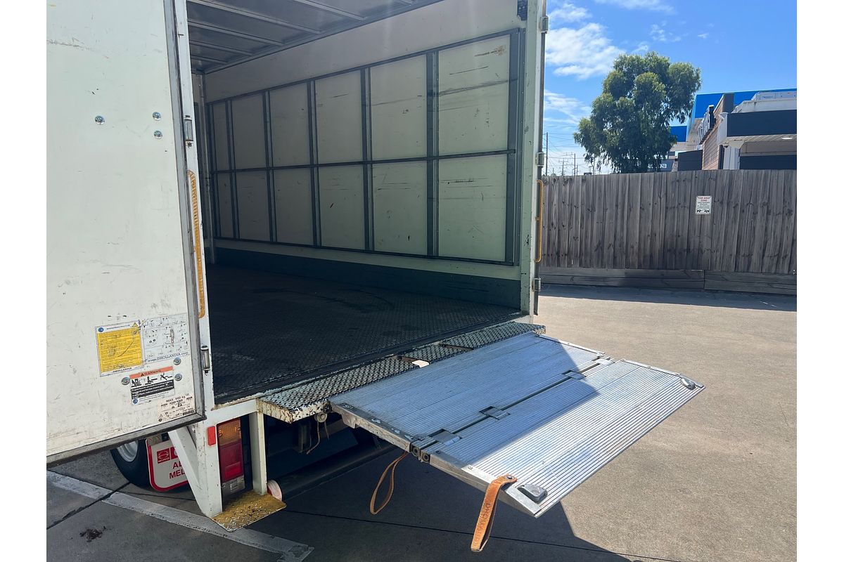 2017 Hino 300 Series 616  4x2
