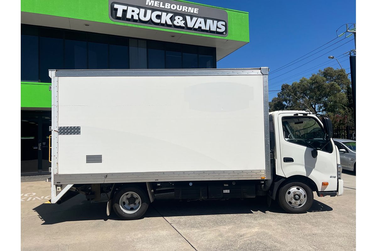 2017 Hino 300 Series 616  4x2