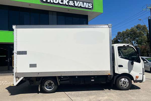 2017 Hino 300 Series 616  4x2