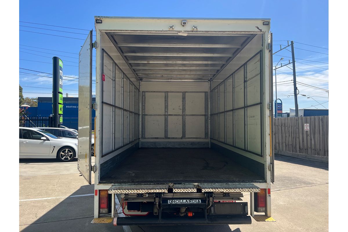 2017 Hino 300 Series 616  4x2