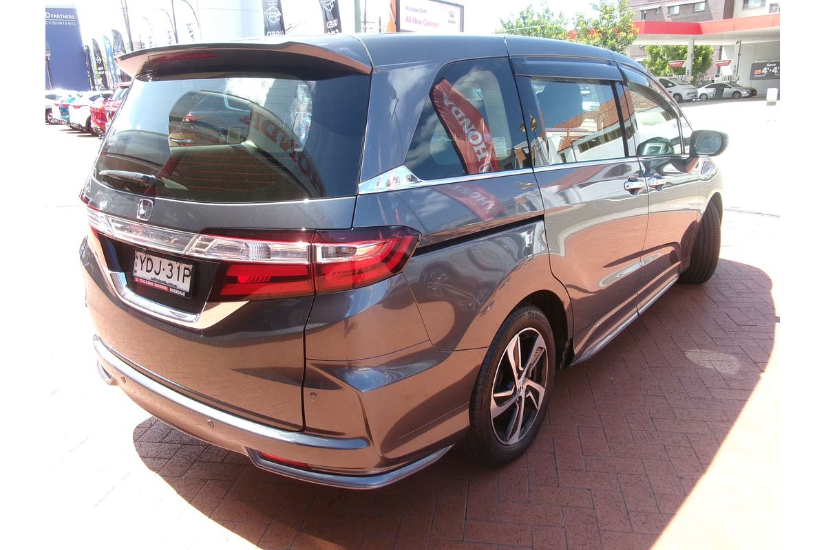 2016 Honda Odyssey VTi-L 5th Gen