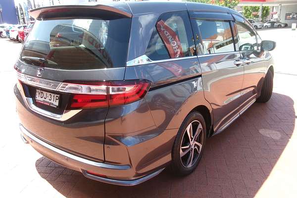 2016 Honda Odyssey VTi-L 5th Gen