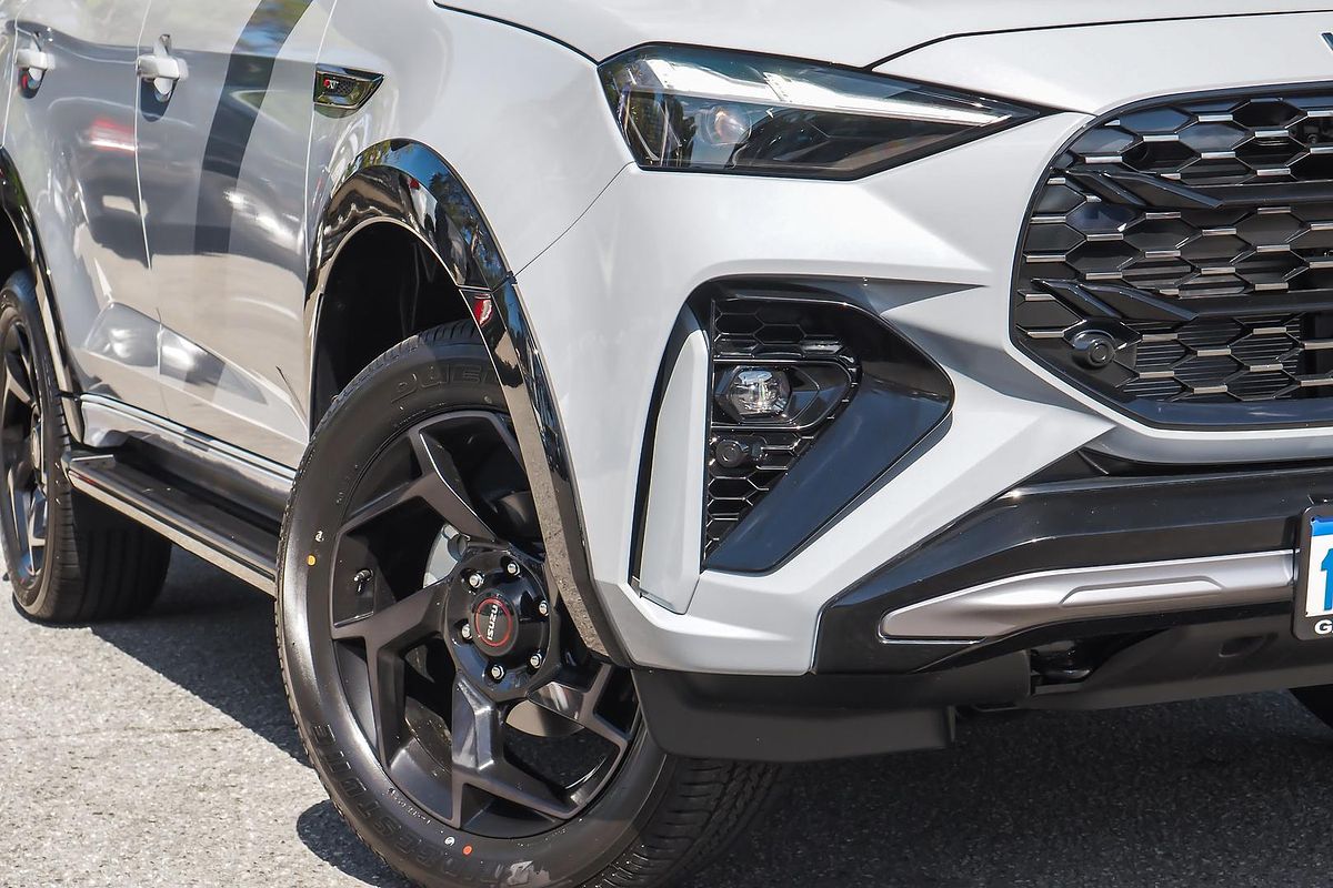 2025 Isuzu MU-X X-TERRAIN