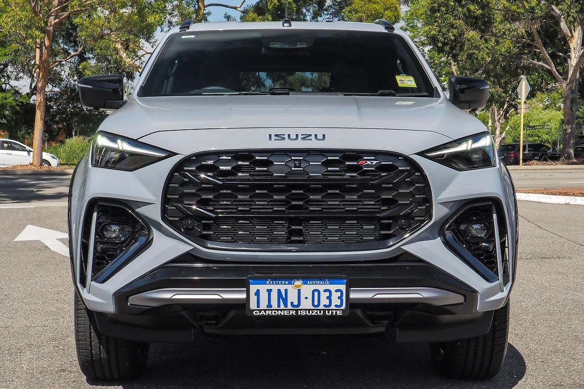 2025 Isuzu MU-X X-TERRAIN