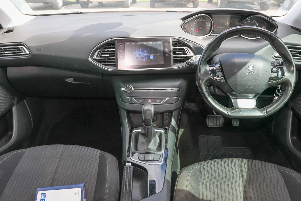 2014 Peugeot 308 Active T9