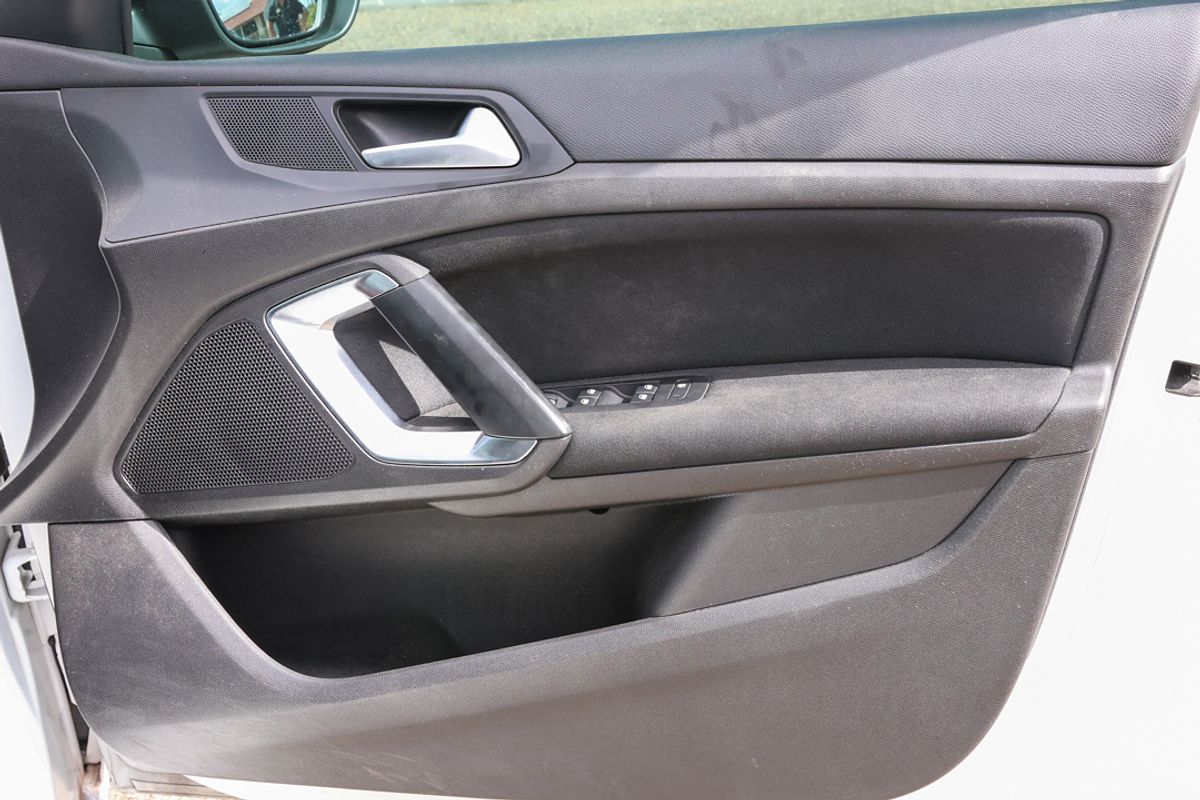 2014 Peugeot 308 Active T9