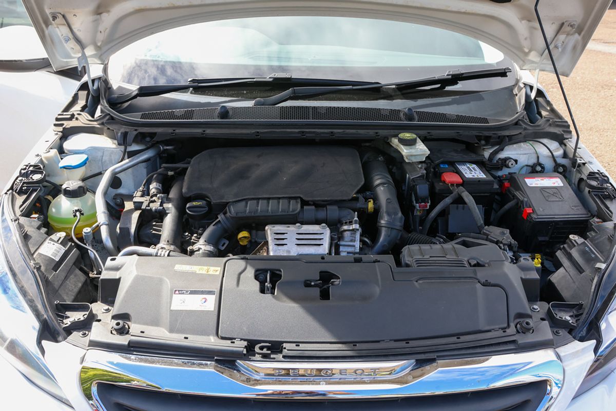 2014 Peugeot 308 Active T9