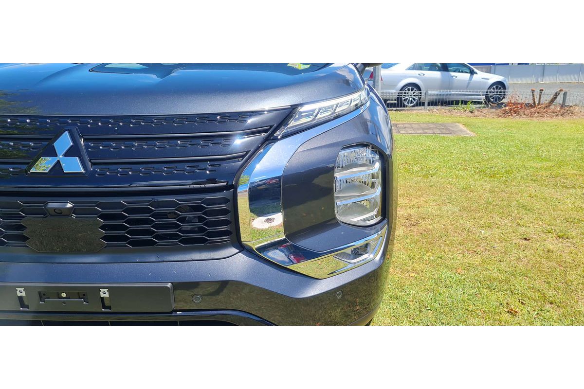 2024 Mitsubishi Outlander LS ZM
