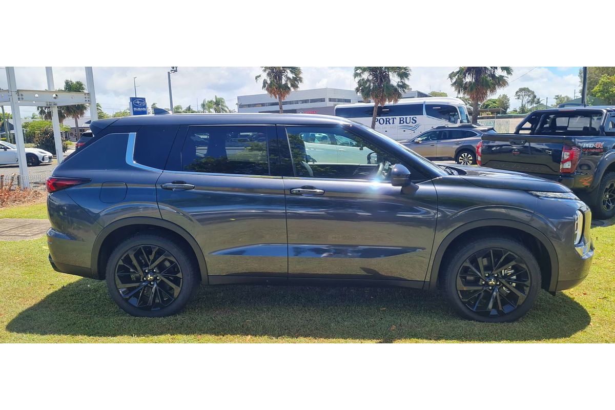 2024 Mitsubishi Outlander LS ZM