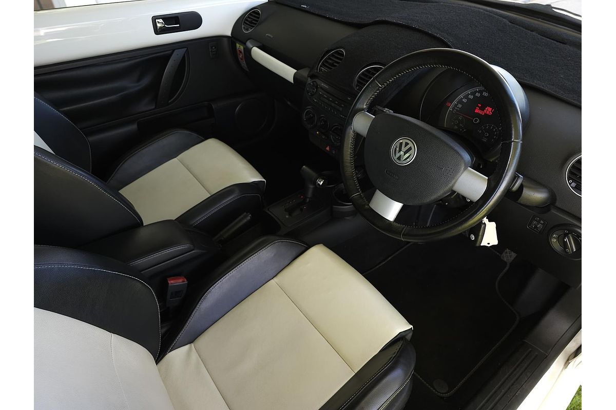 2008 Volkswagen Beetle Anniversary Edition 9C