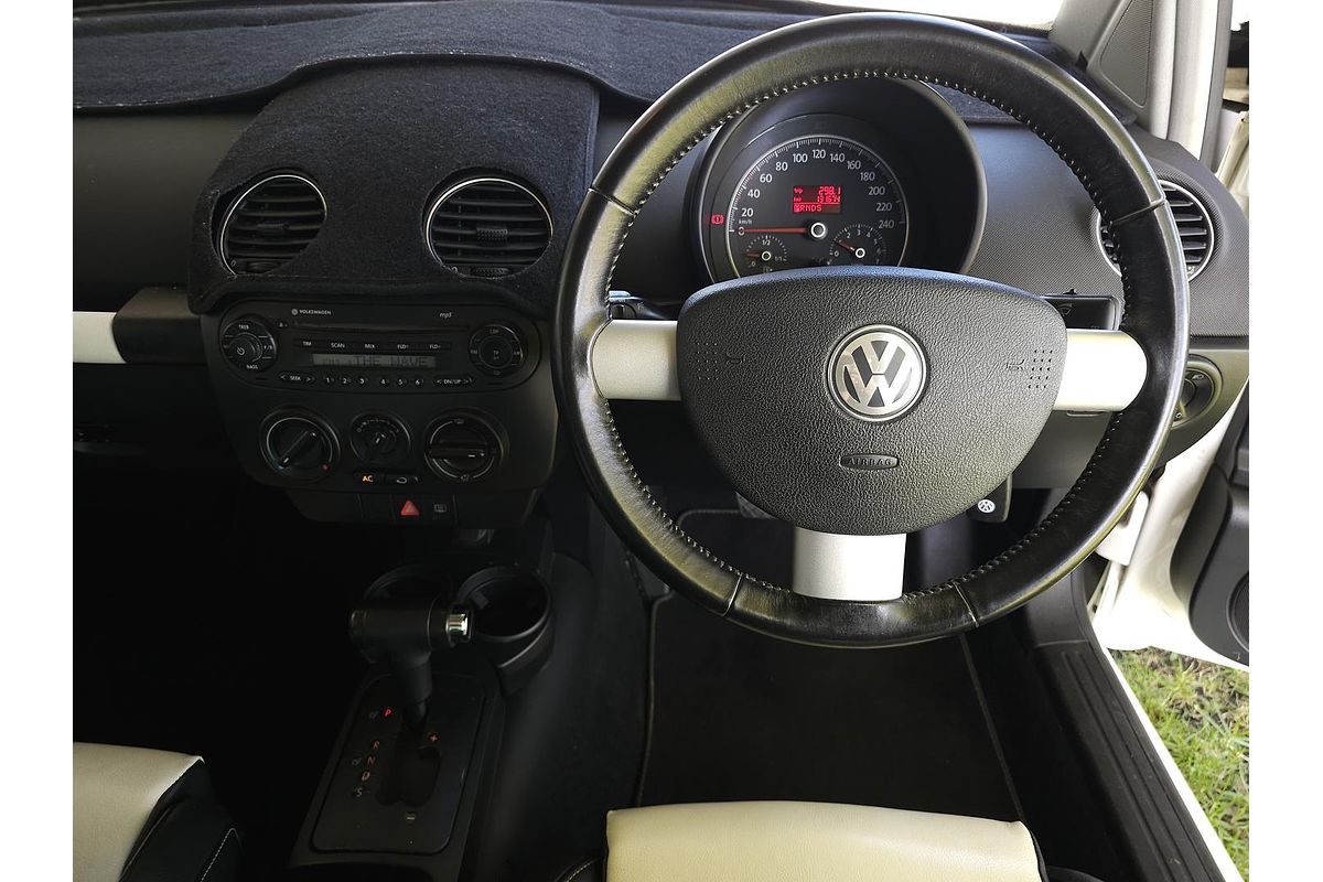 2008 Volkswagen Beetle Anniversary Edition 9C