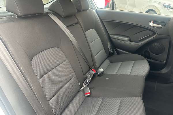 2017 Kia Cerato S YD