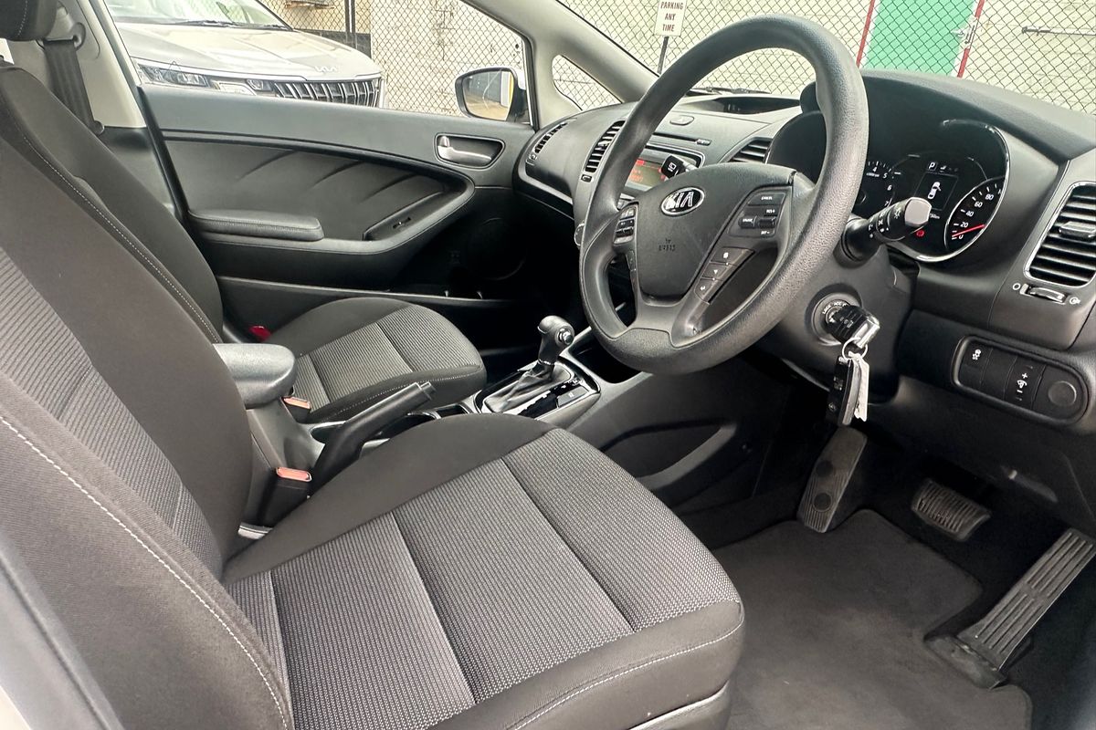 2017 Kia Cerato S YD
