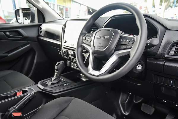 2025 Isuzu D-MAX SX 4X4