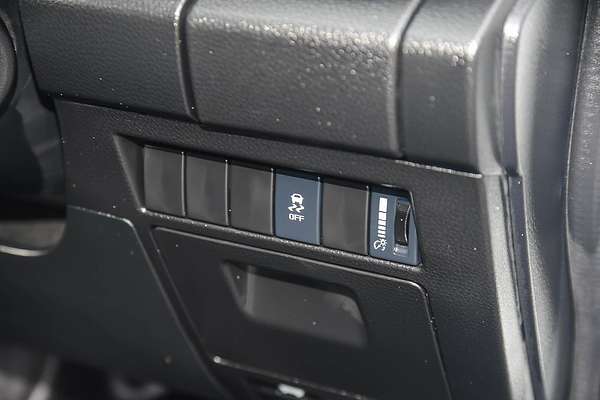 2025 Isuzu D-MAX SX 4X4