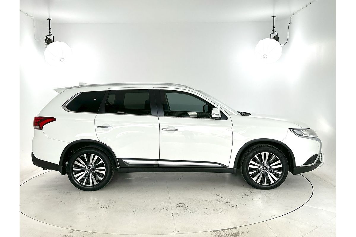 2020 Mitsubishi Outlander Exceed ZL