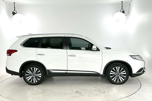 2020 Mitsubishi Outlander Exceed ZL