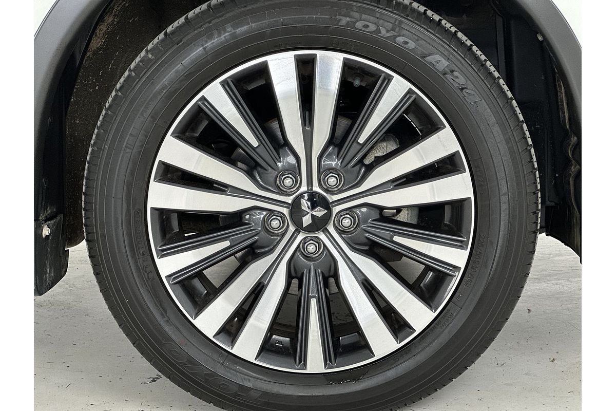 2020 Mitsubishi Outlander Exceed ZL