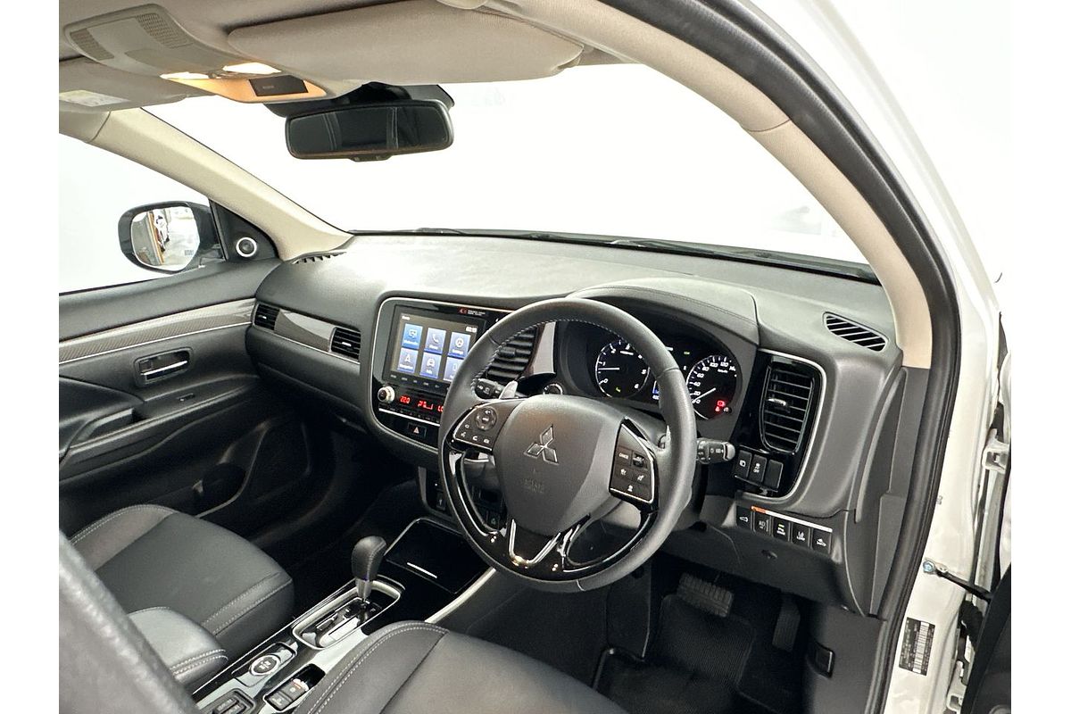 2020 Mitsubishi Outlander Exceed ZL