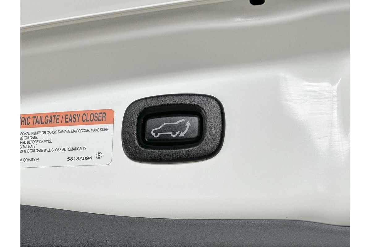 2020 Mitsubishi Outlander Exceed ZL