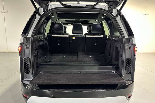 2021 Land Rover Discovery P360 R-Dynamic HSE Series 5