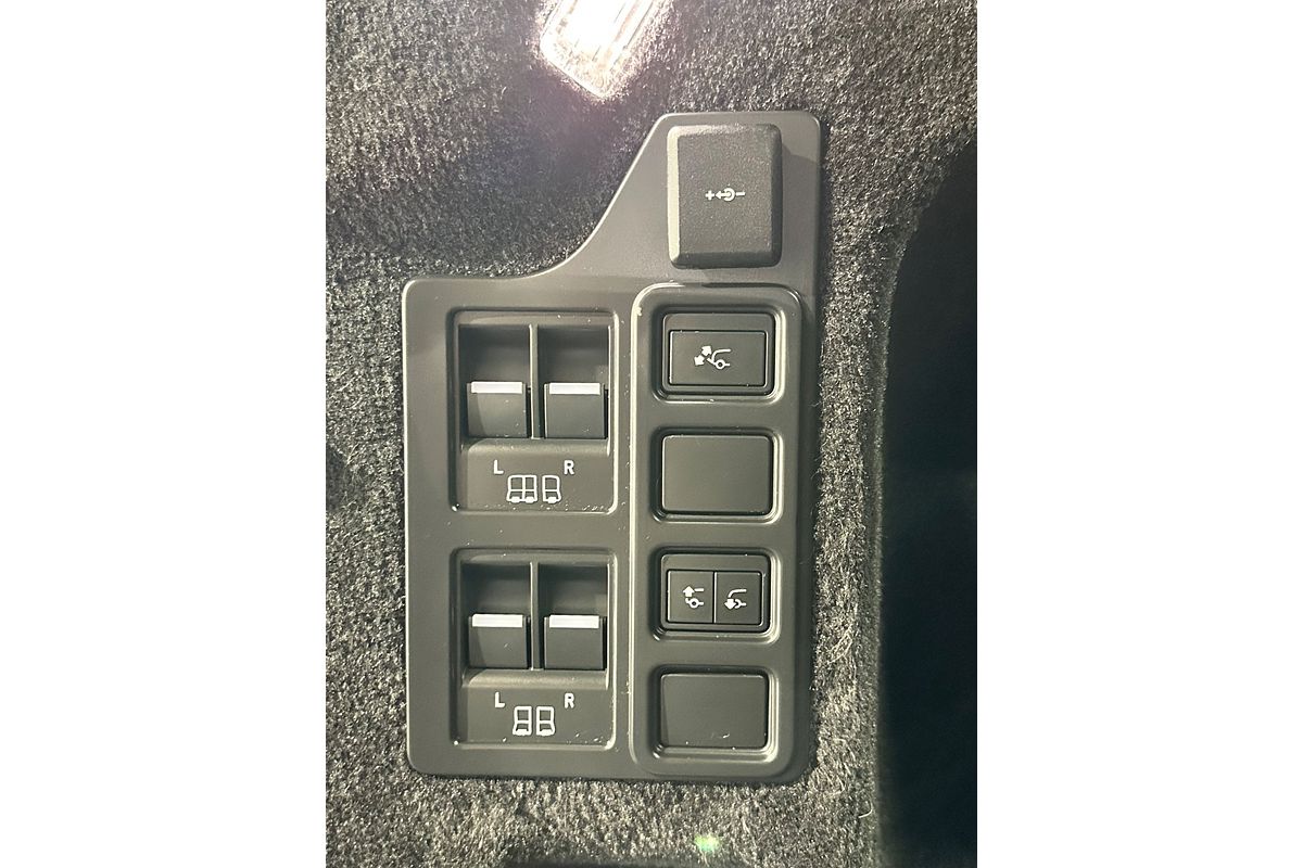 2021 Land Rover Discovery P360 R-Dynamic HSE Series 5