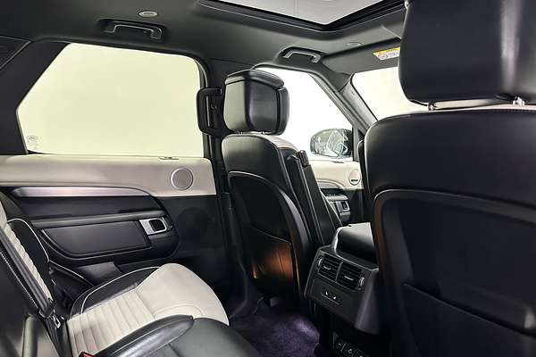 2021 Land Rover Discovery P360 R-Dynamic HSE Series 5