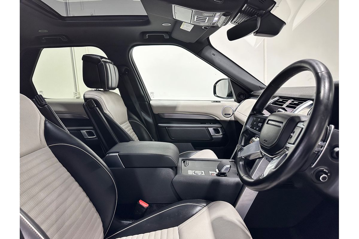 2021 Land Rover Discovery P360 R-Dynamic HSE Series 5