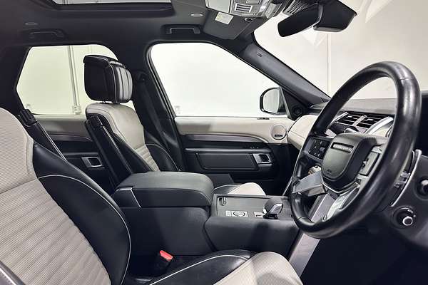 2021 Land Rover Discovery P360 R-Dynamic HSE Series 5