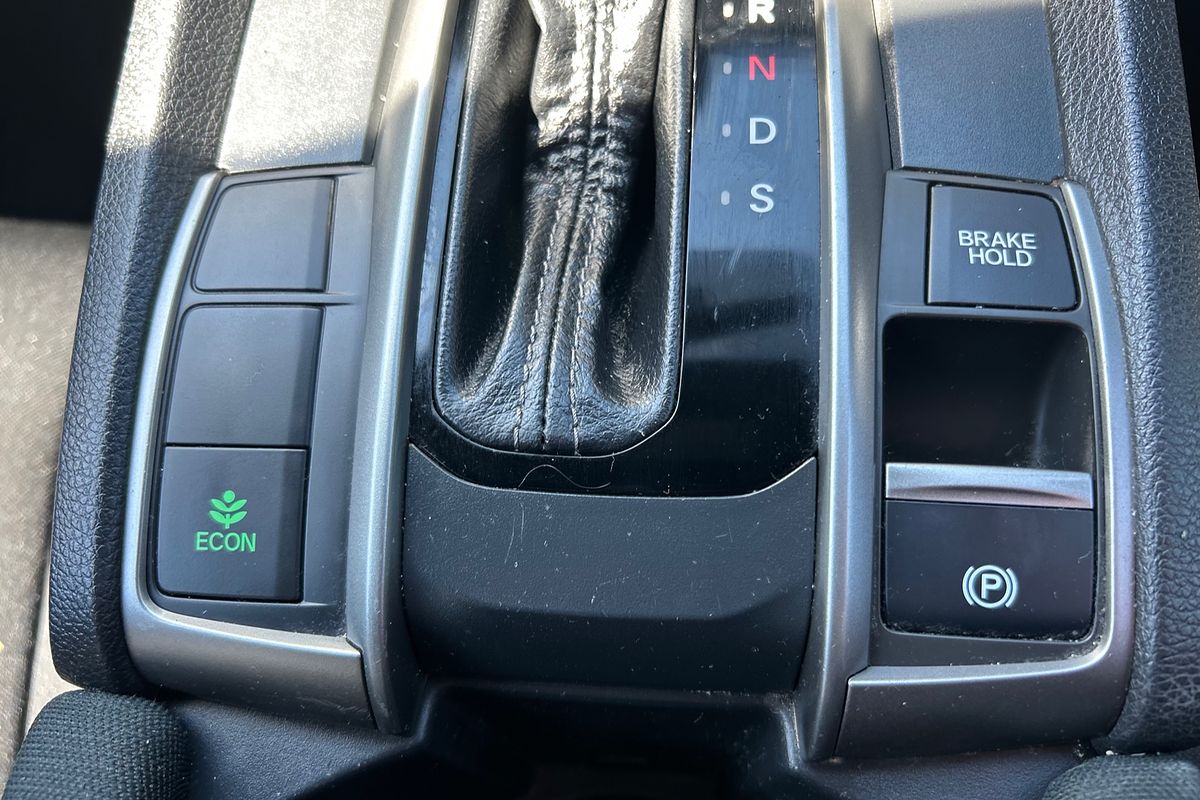 2019 Honda Civic VTi-L 10th Gen