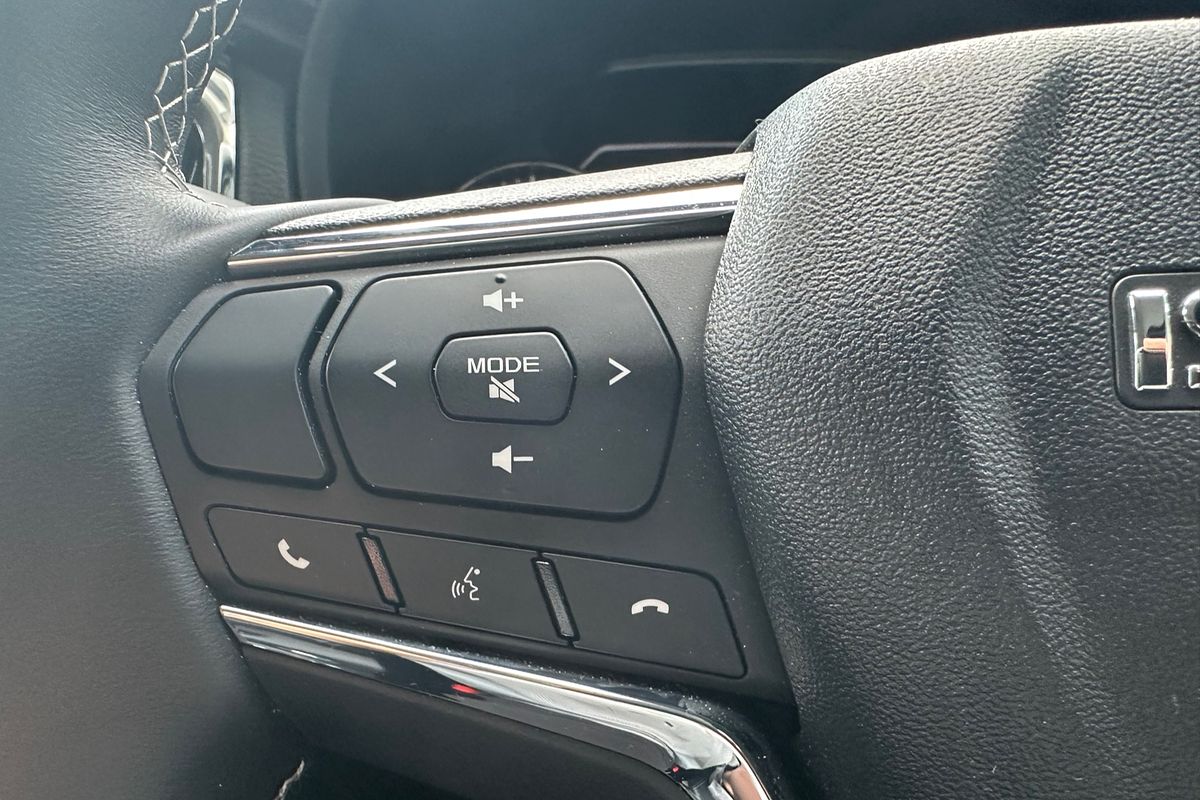 2024 Isuzu MU-X LS-T