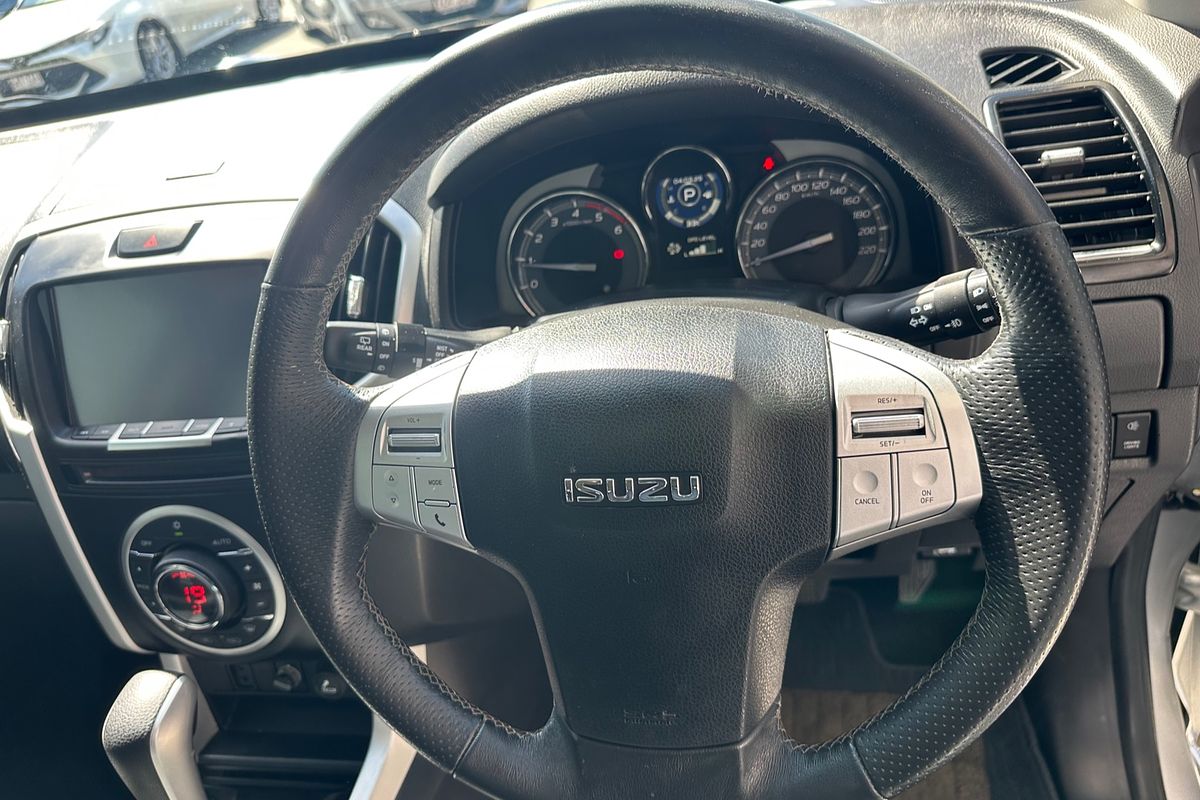 2018 Isuzu MU-X LS-T