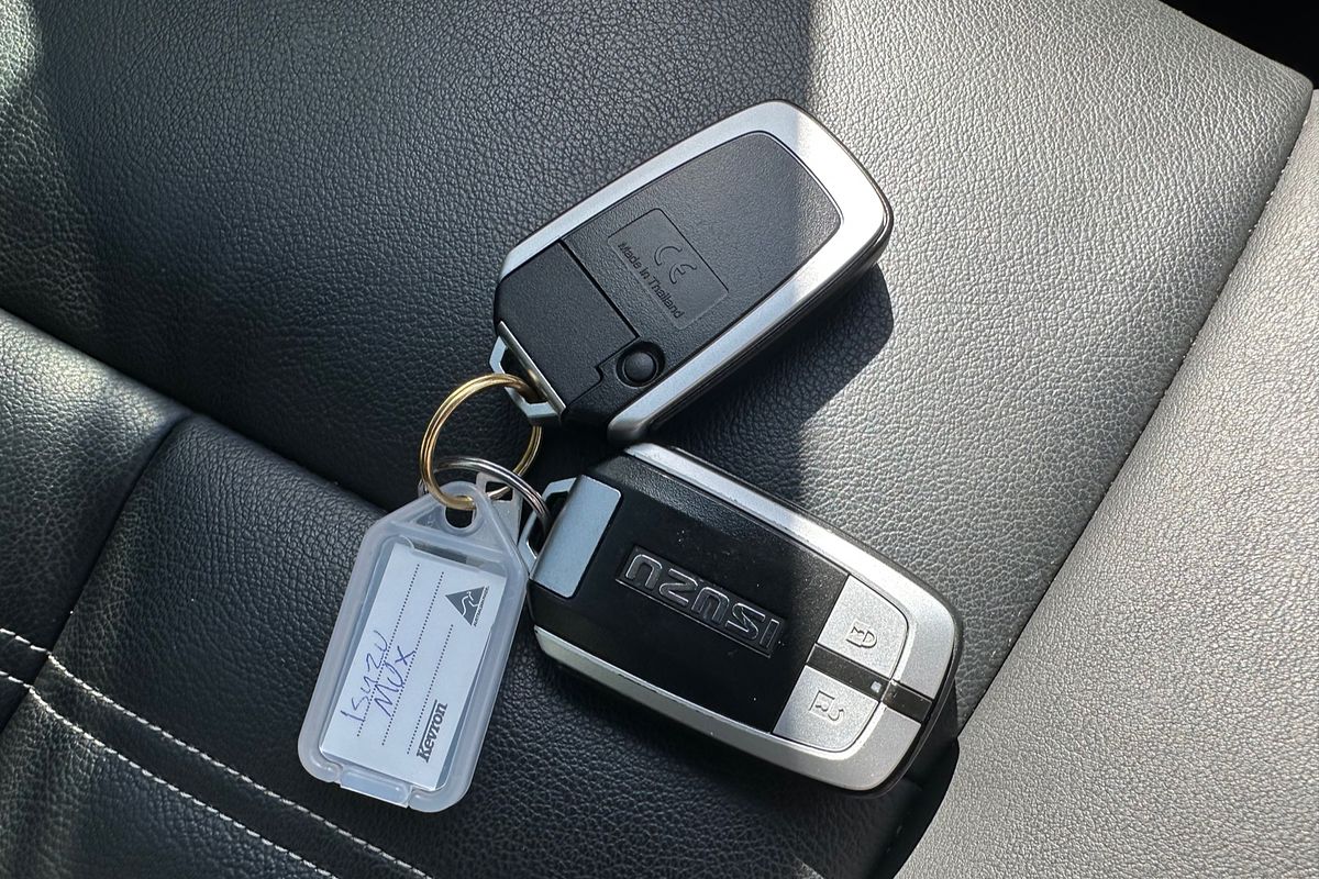 2018 Isuzu MU-X LS-T
