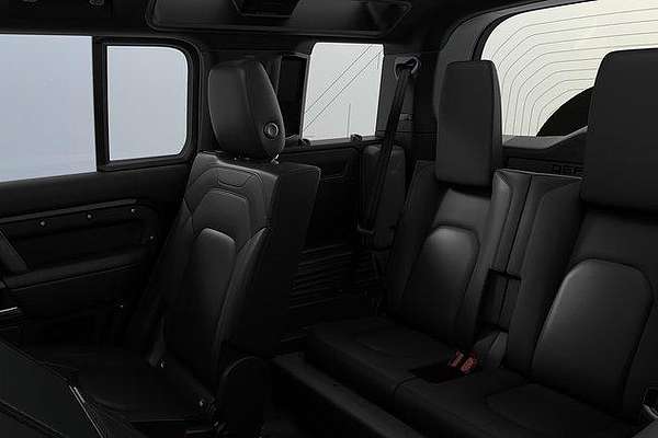 2025 Land Rover Defender 110 D350 X-Dynamic SE L663