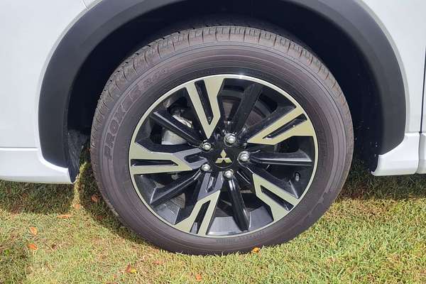 2024 Mitsubishi Eclipse Cross Exceed YB