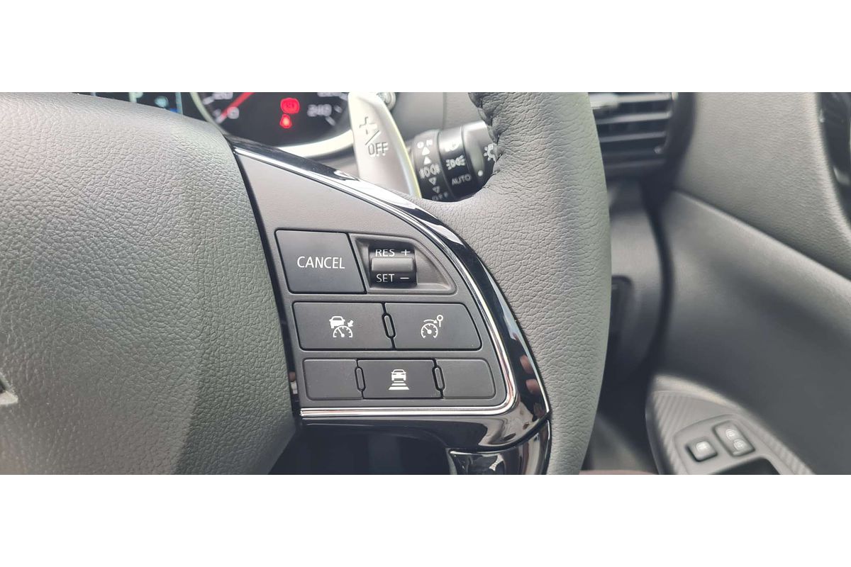 2024 Mitsubishi Eclipse Cross Exceed YB