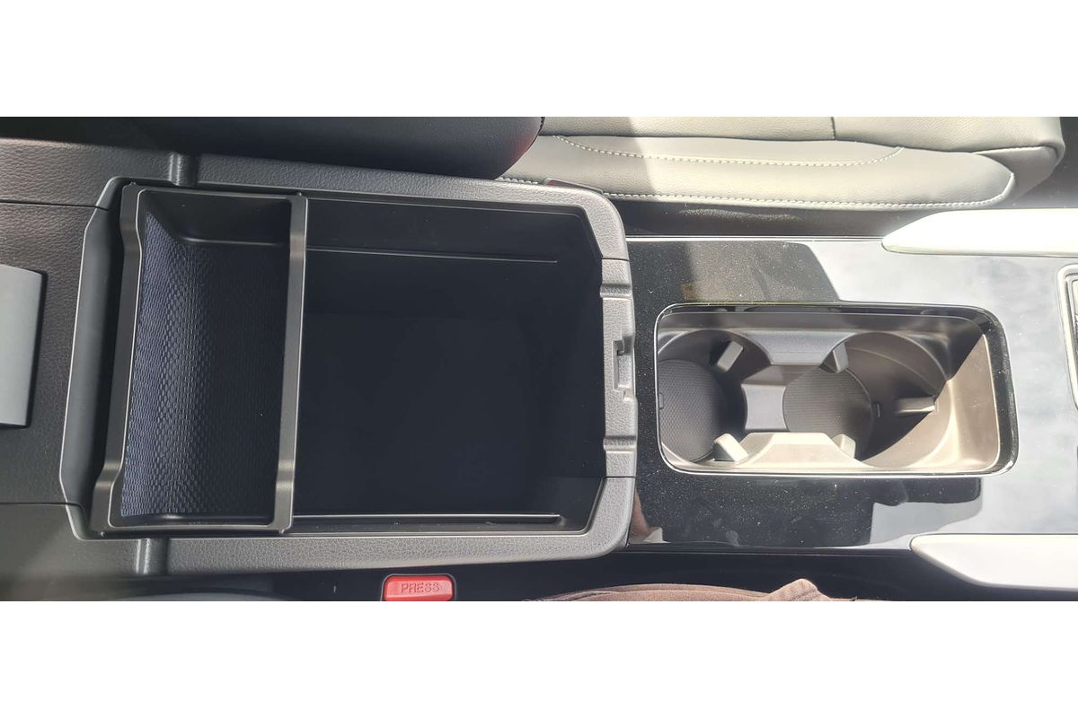 2024 Mitsubishi Eclipse Cross Exceed YB
