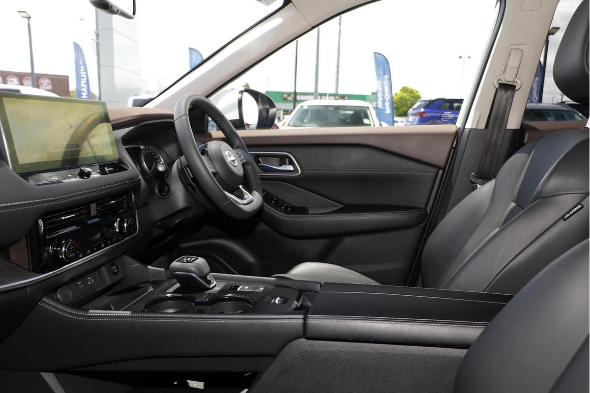 2024 Nissan X-TRAIL ST-L T33