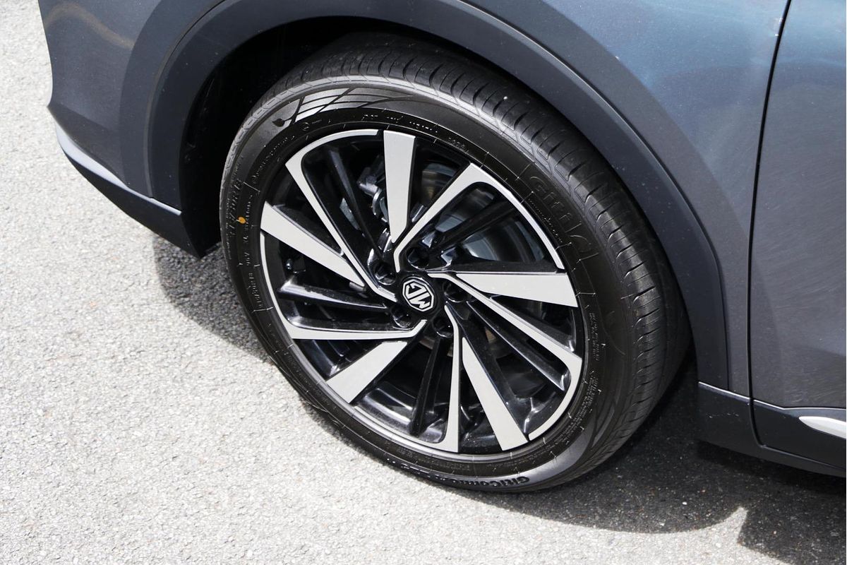2025 MG ZS Essence Turbo ZS32