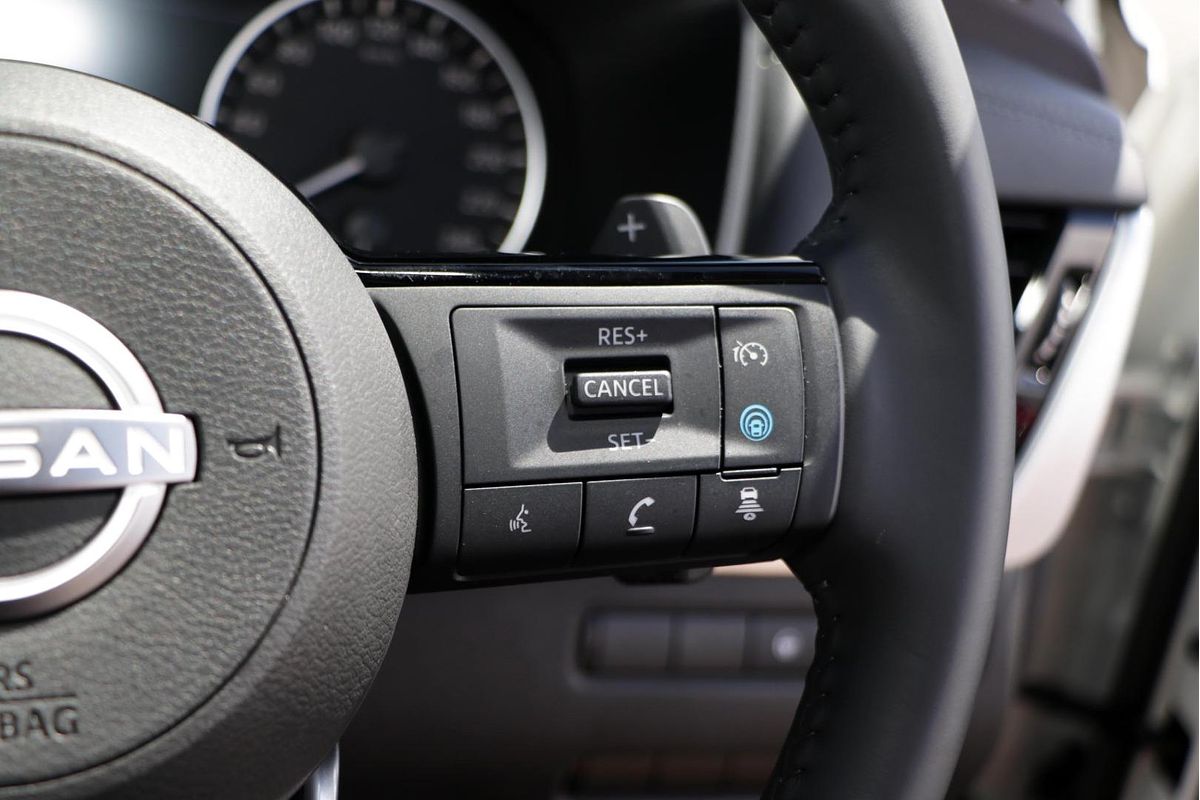 2024 Nissan X-TRAIL ST-L T33