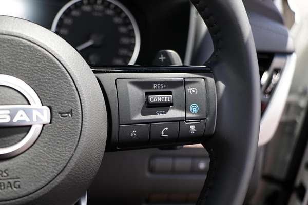 2024 Nissan X-TRAIL ST-L T33