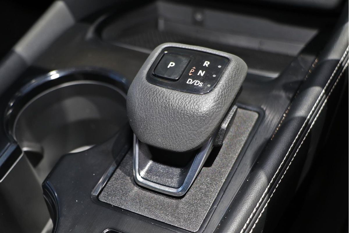 2024 Nissan X-TRAIL ST-L T33