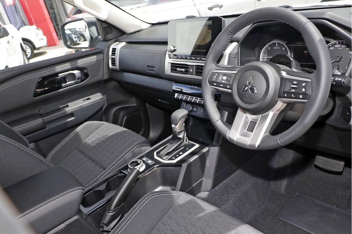2024 Mitsubishi Triton GLS MV 4X4