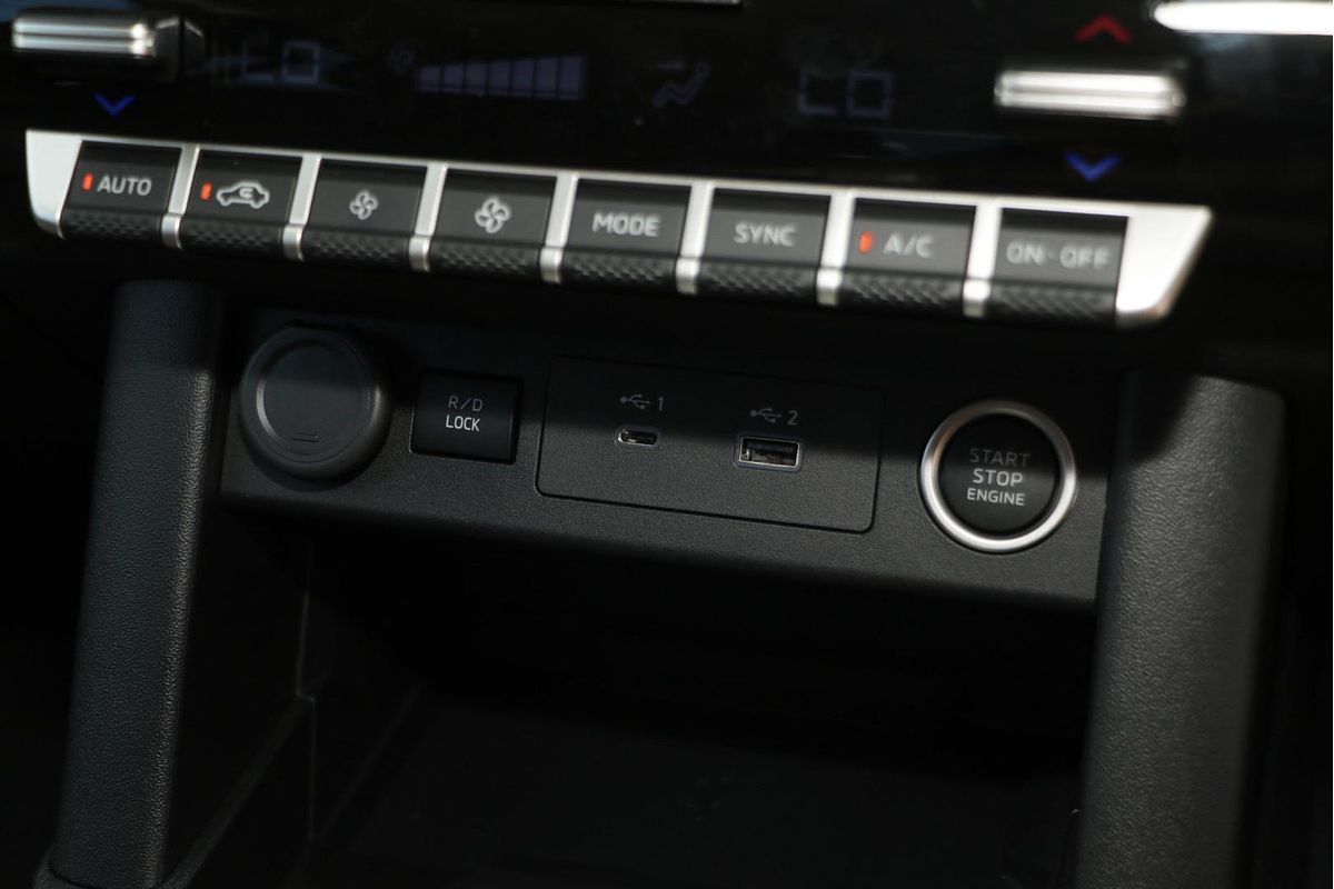 2024 Mitsubishi Triton GLS MV 4X4