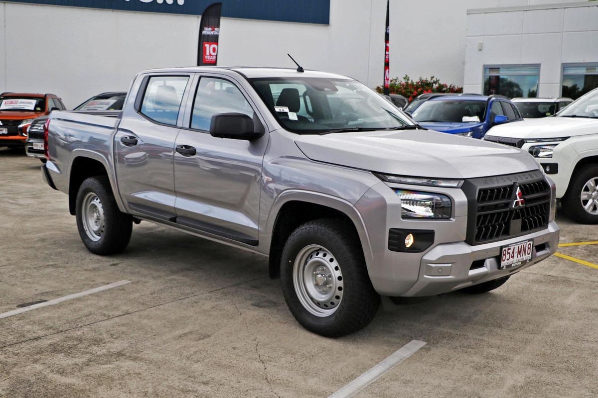 2024 Mitsubishi Triton GLX MV 4X4