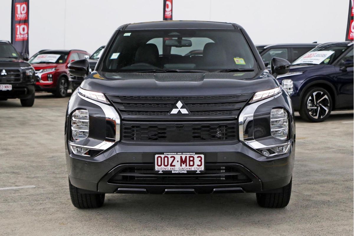 2024 Mitsubishi Outlander Black Edition ZM