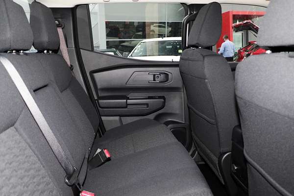 2024 Mitsubishi Triton GLX MV 4X4