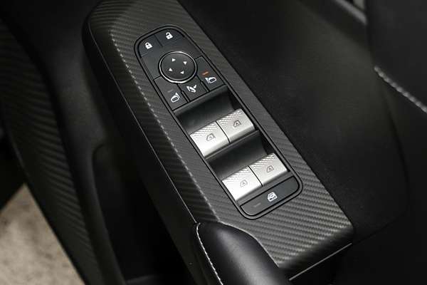 2024 Mitsubishi Outlander Black Edition ZM