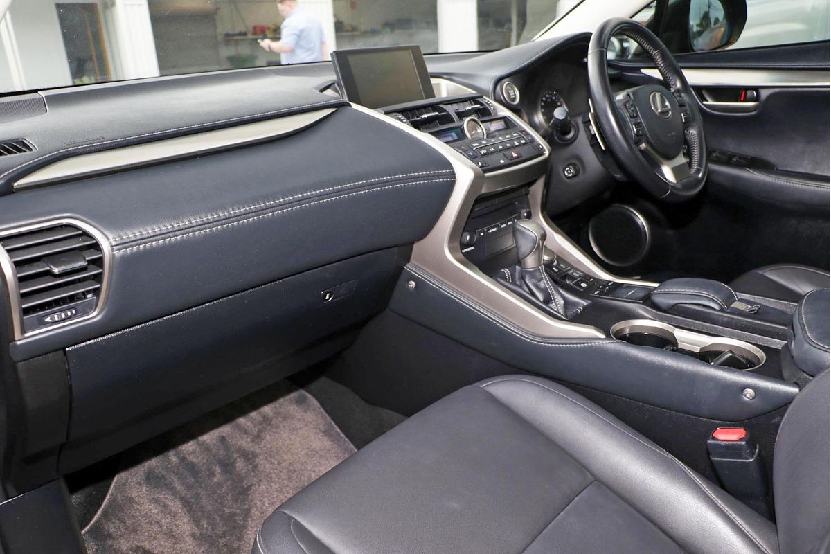 2016 Lexus NX NX200t Luxury AGZ15R