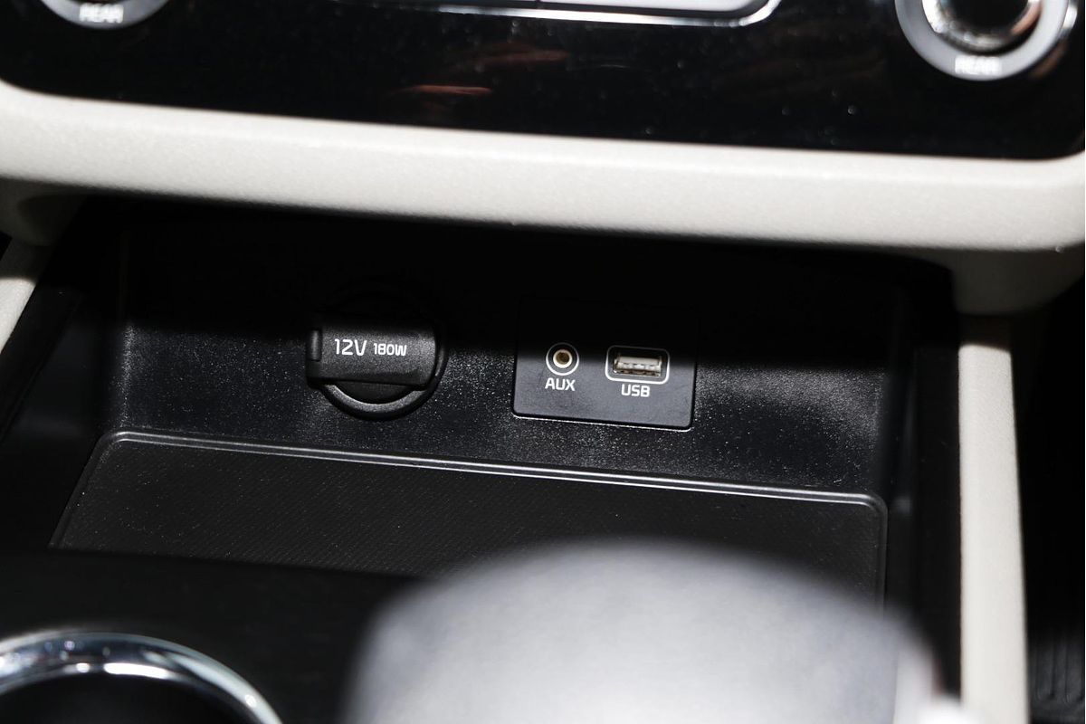 2020 Kia Carnival S YP